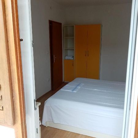 Apartments Iva Baška Voda Екстериор снимка