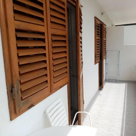 Apartments Iva Baška Voda Екстериор снимка