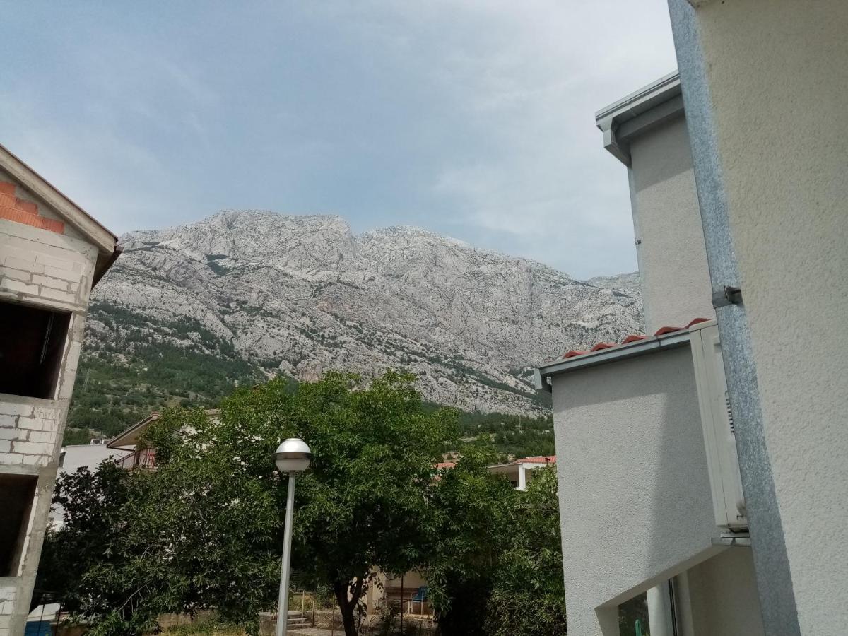 Apartments Iva Baška Voda Екстериор снимка