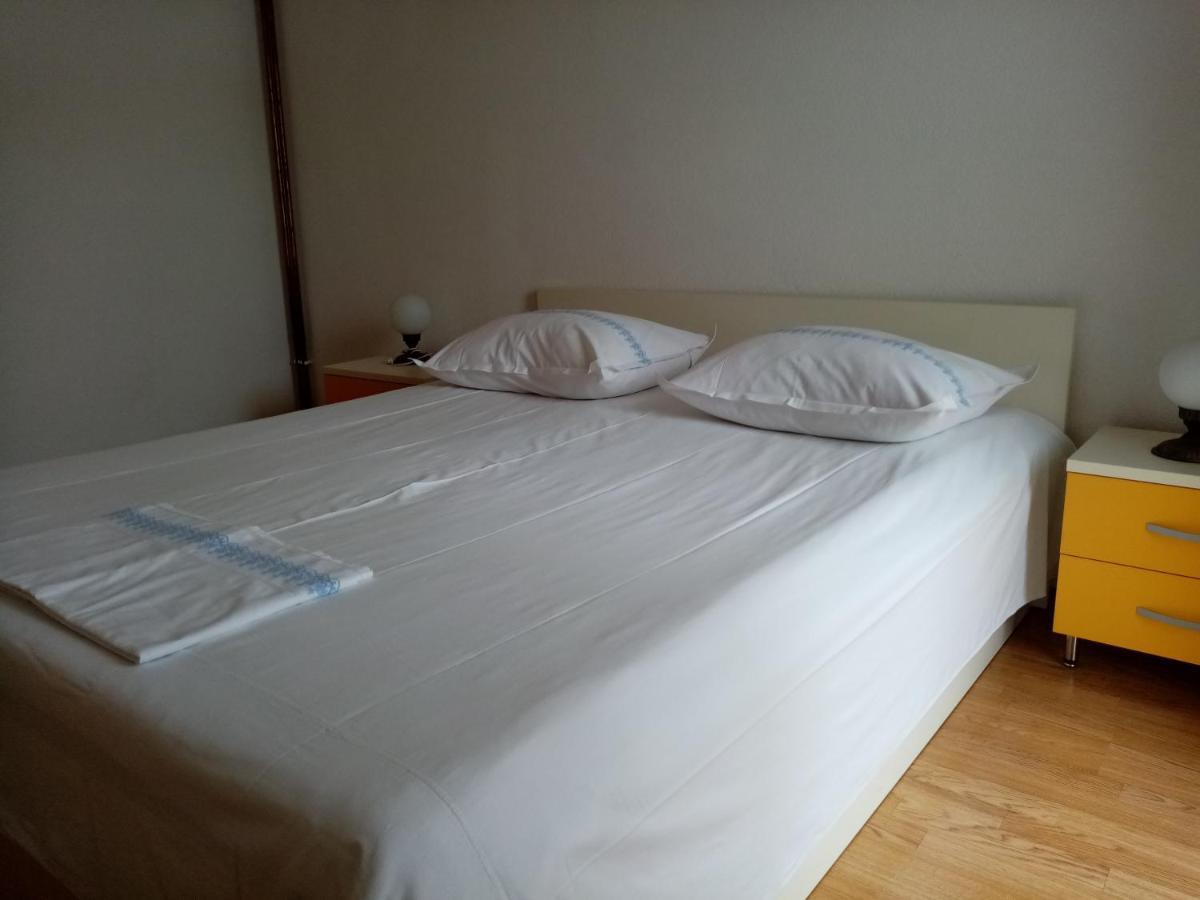 Apartments Iva Baška Voda Екстериор снимка