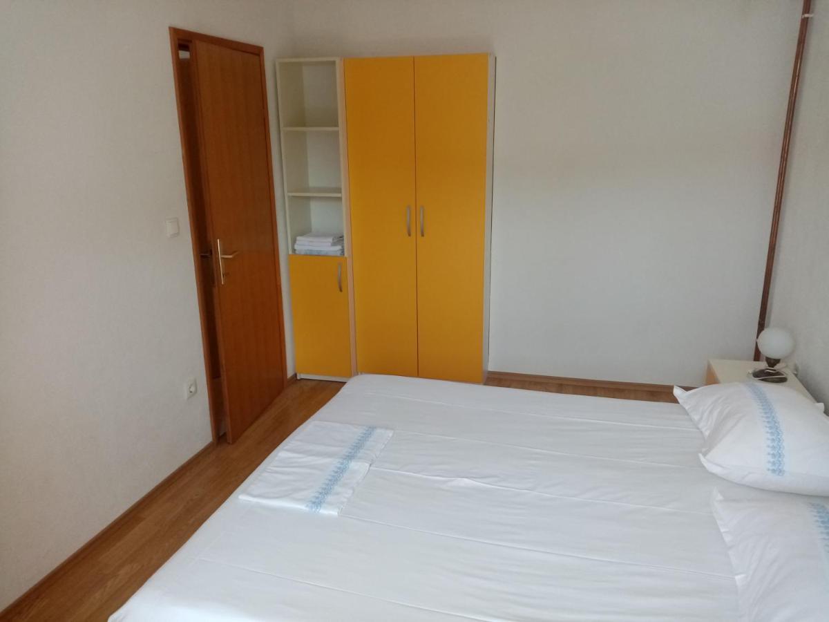 Apartments Iva Baška Voda Екстериор снимка