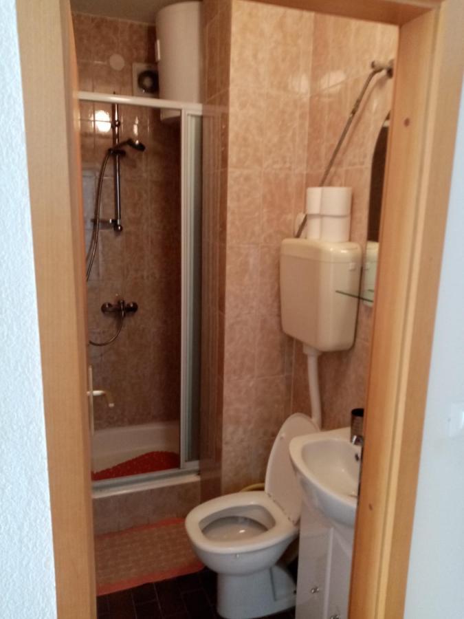 Apartments Iva Baška Voda Екстериор снимка